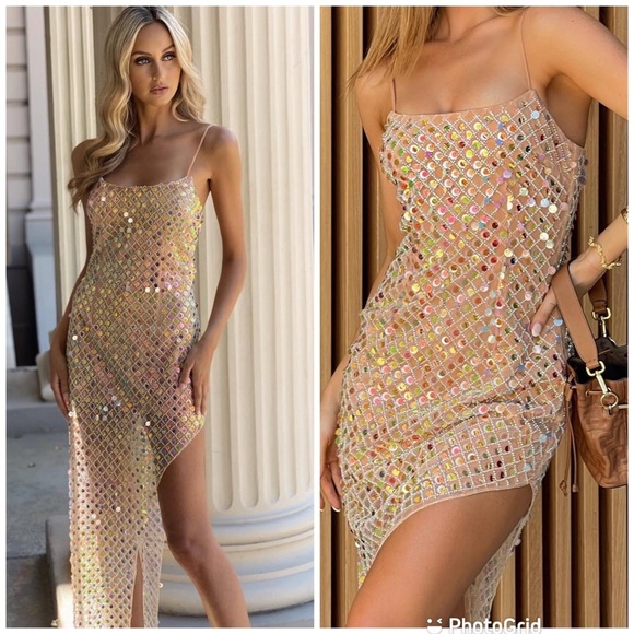 Elliatt Dresses & Skirts - Elliatt Cabana Embellished Sequin Midi Dress in Multi New with Tags!